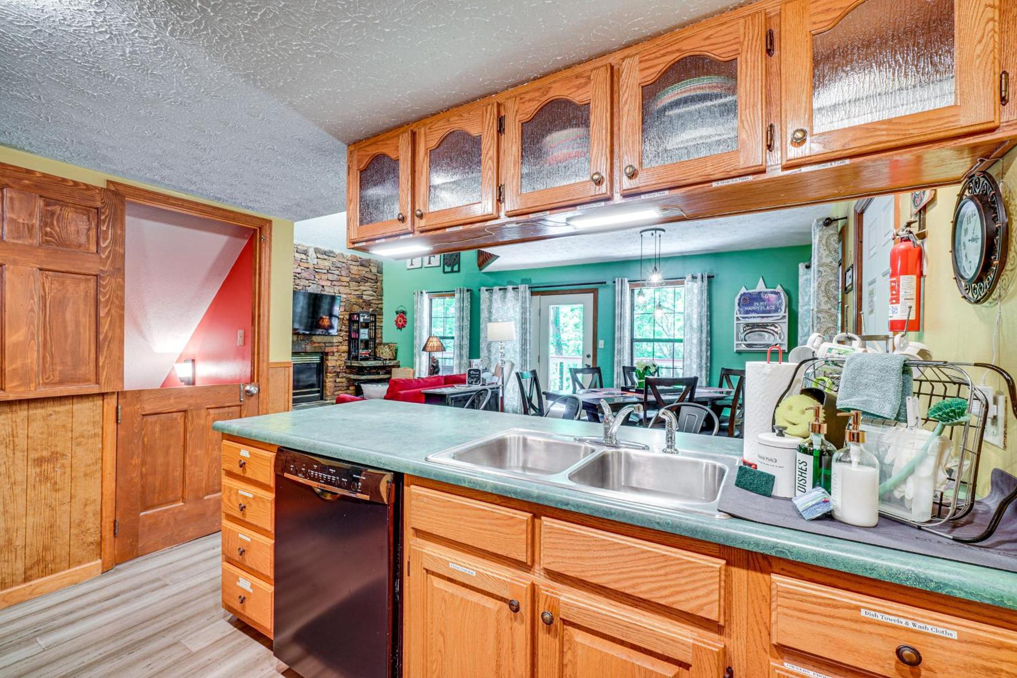 Smoky Mountain Cabin With Deck And Hot Tub! Pigeon Forge Εξωτερικό φωτογραφία